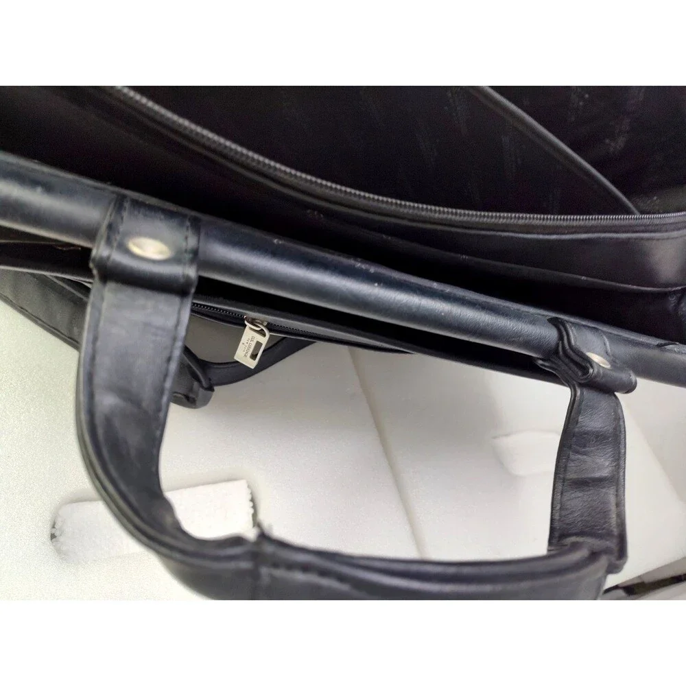 US Luggage New York Black Leather Expandable Briefcase Laptop Bag w Strap 16